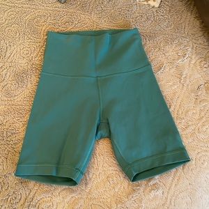 Lululemon Wunder Under shorts